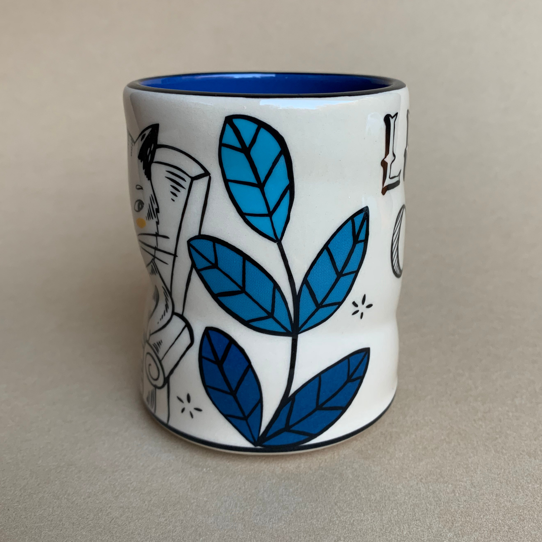 Lucky Cat (With Mouse) Cup