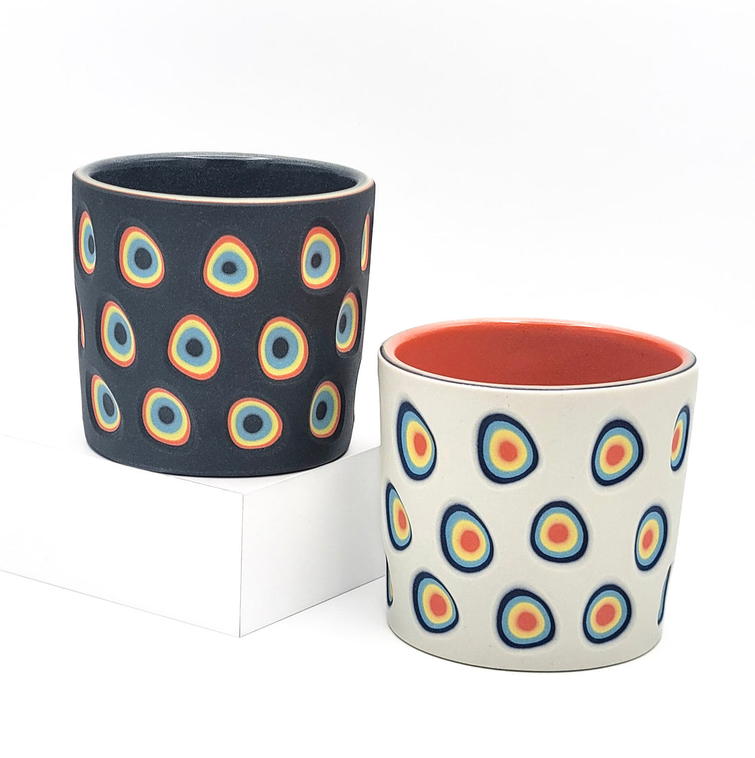 White to Coral Carved 5-Layer Tumbler