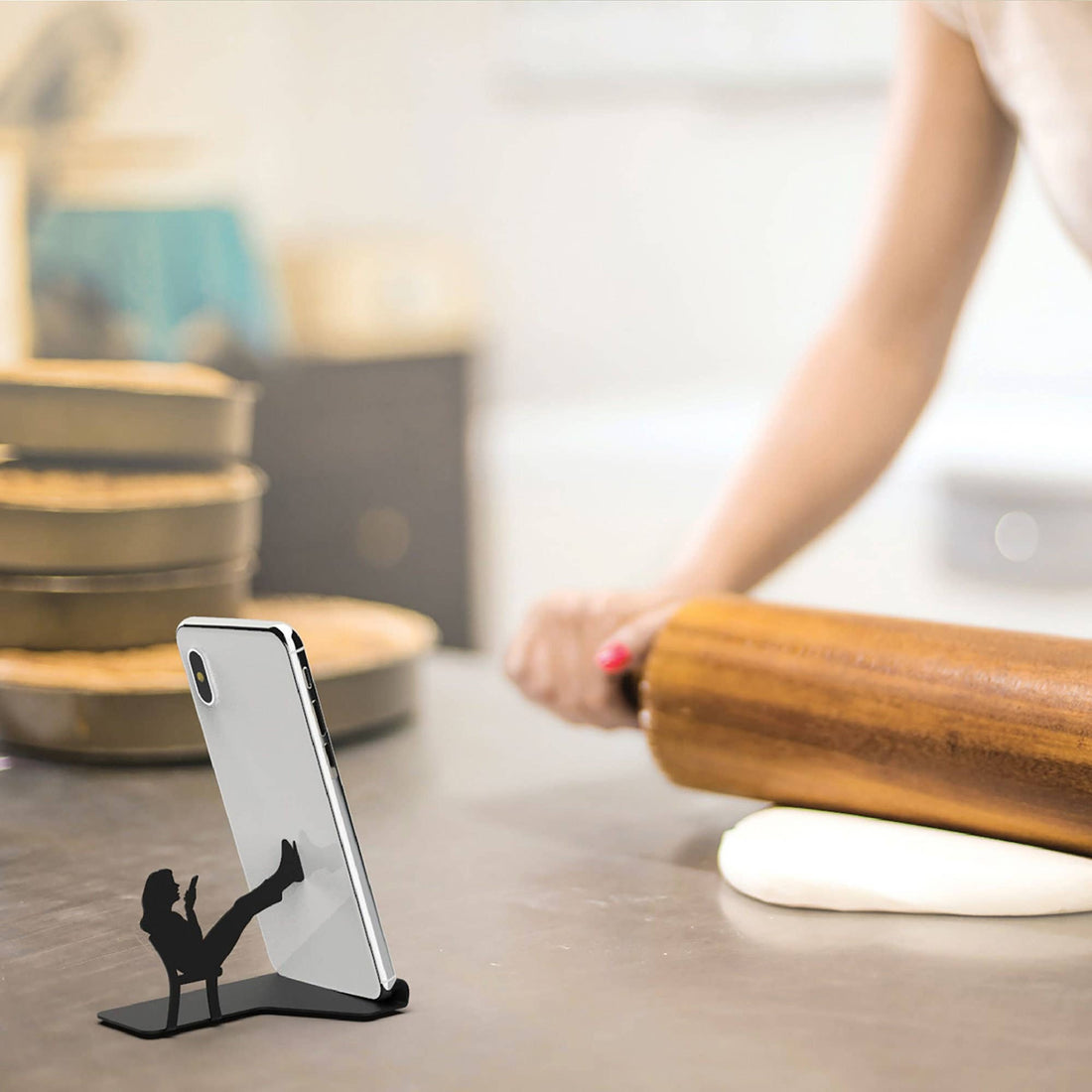 Chatty Patty - Metal Smartphone Stand