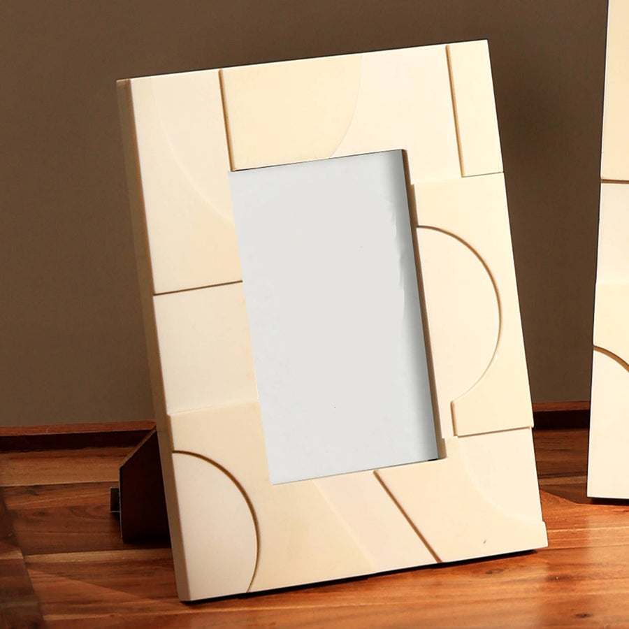 Ivory Resin 3D Cut Inlay Picture Frame 4x6"
