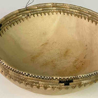 Light wooden bowl with 2-color basket-rim