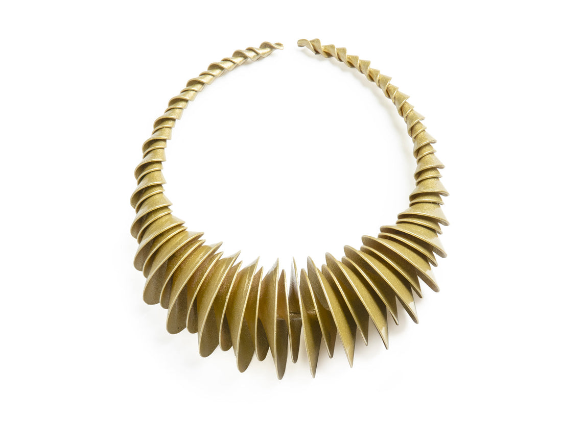 Bailong Necklace 2 in White Gold