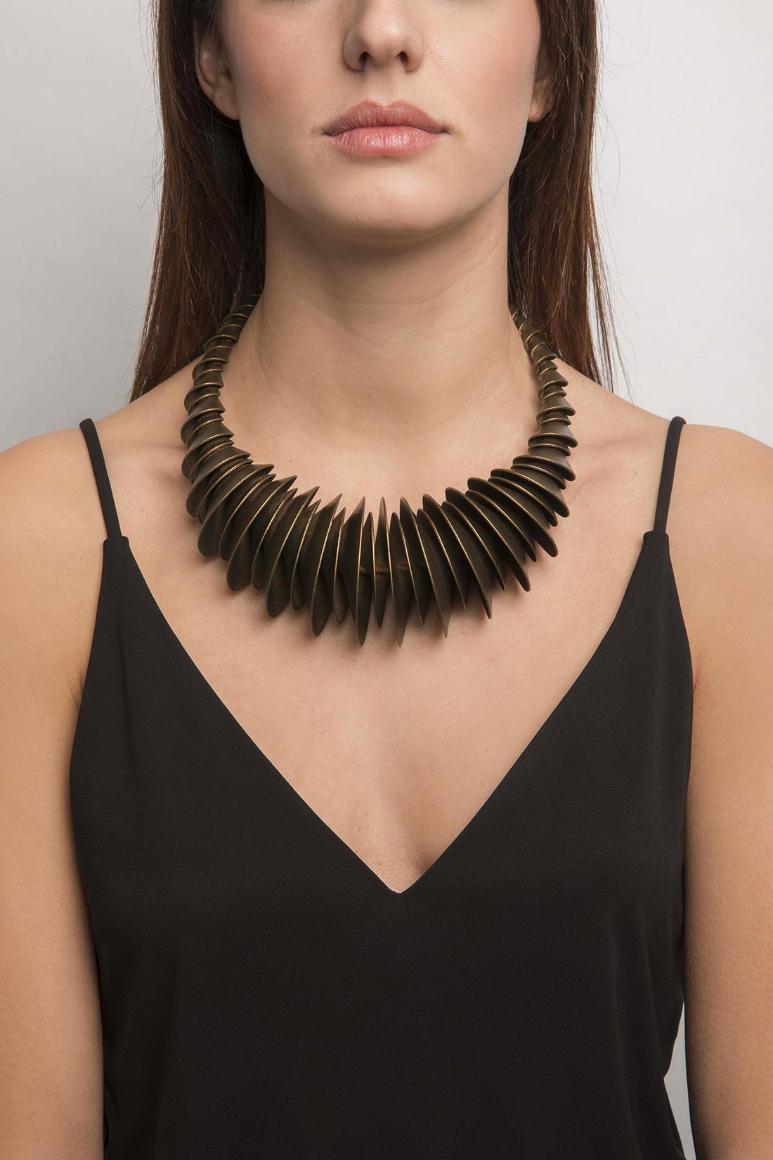 Bailong Necklace 2 in White Gold