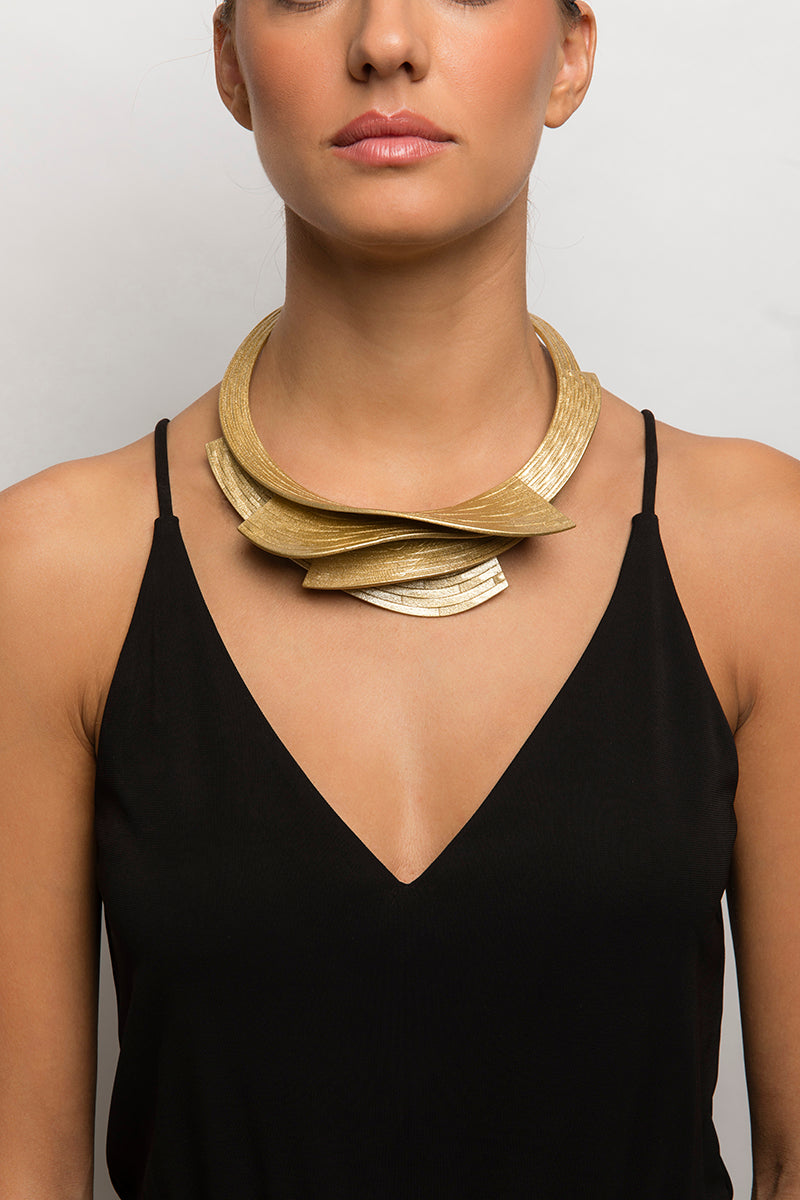 White Gold Lamina Necklace