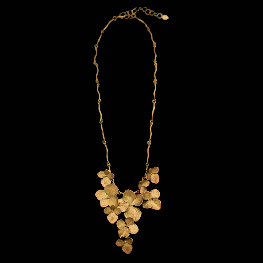 Hydrangea Contour Necklace