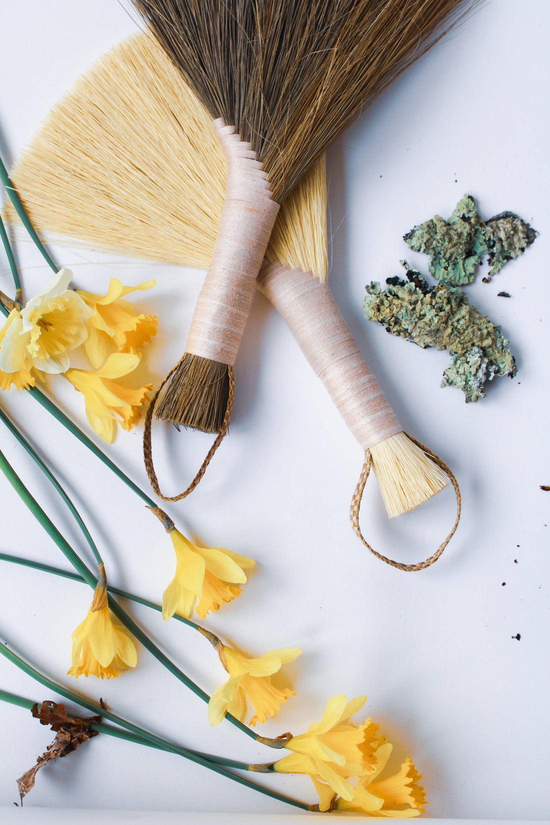 Tampico Wing Broom: Grey / Leather Cord